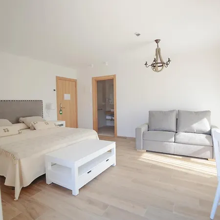 La De Ojebar Nordica Πανσιόν Rasines